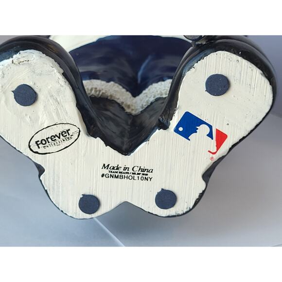 MLB Yankees Forever Collectible Santa 2010 Discontinued 10 Inch+ - Picture 6 of 10